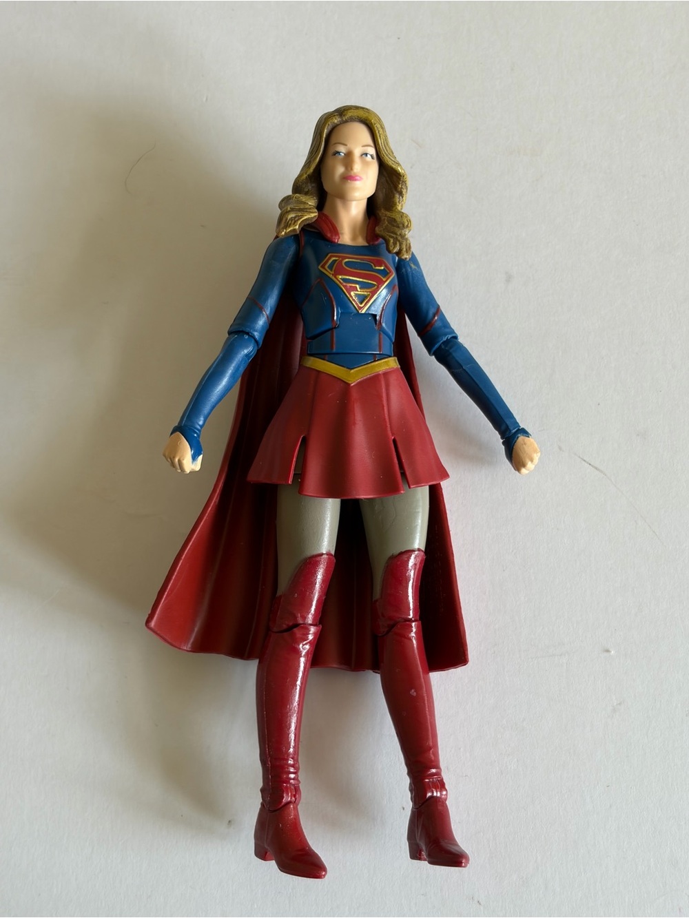 Mcfarlan toys multiverse, Deluxe Edition Supergirl